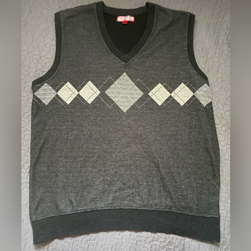 Grey AKUMA knitted sweater vest